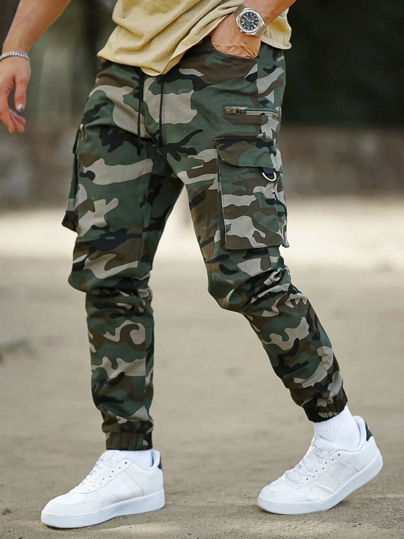 Manfinity Homme Men Camo Print Flap Pocket Drawstring Waist Cargo Pants